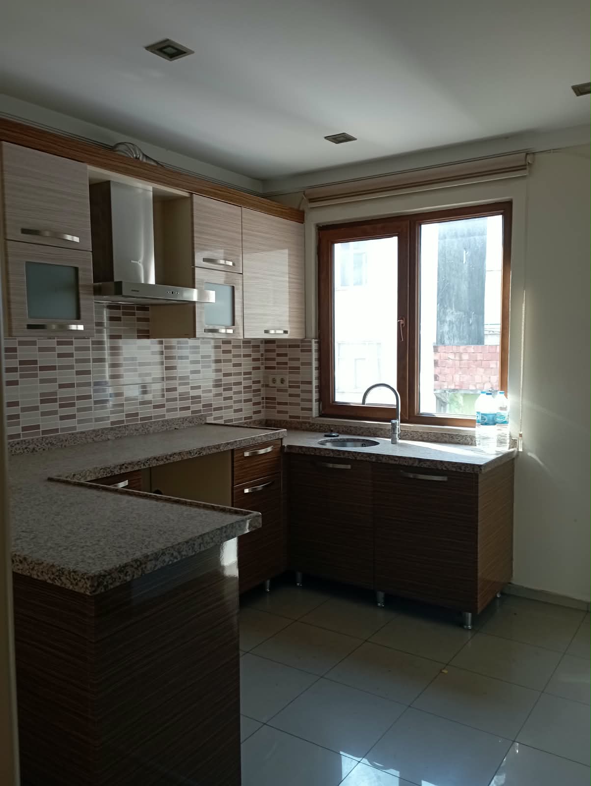 MABEL'DEN VAKFIKEBİR CADDE ÜZERİ KİRALIK OFİS&BÜRO
